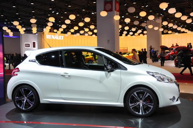 Exterieur_Peugeot-208-GTI-2013_0