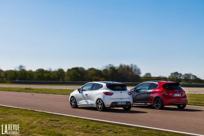 Exterieur_Peugeot-208-GTI-BPS-Renault-Clio-RS-Trophy_24