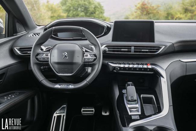 Interieur_Peugeot-3008-GT_37