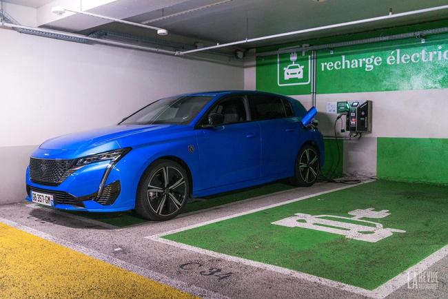 Exterieur_la-peugeot-308-gt-hybride-225-au-quotidien-consommations-et-aspects-pratiques_4