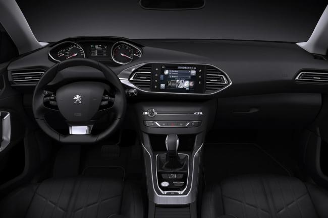 Interieur_Peugeot-308-SW-2014_25