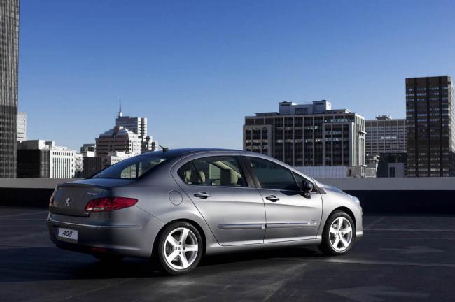 Exterieur_Peugeot-408-DongFeng_10