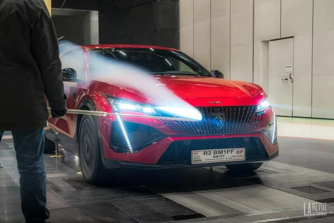 Quelle Berline hybride choisir en 2024 ? La Référence 2024 est… Peugeot 408 Hybride