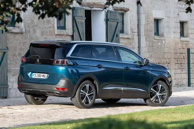 Peugeot 5008 : pourquoi choisir ce SUV ?