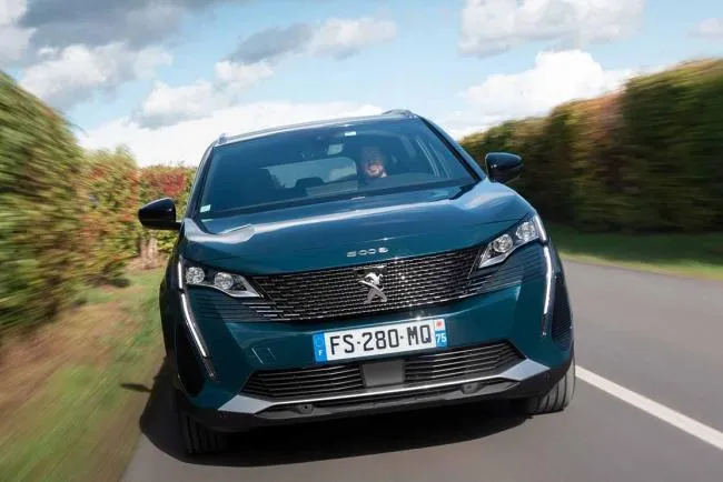 Peugeot 5008 : pourquoi choisir ce SUV ?