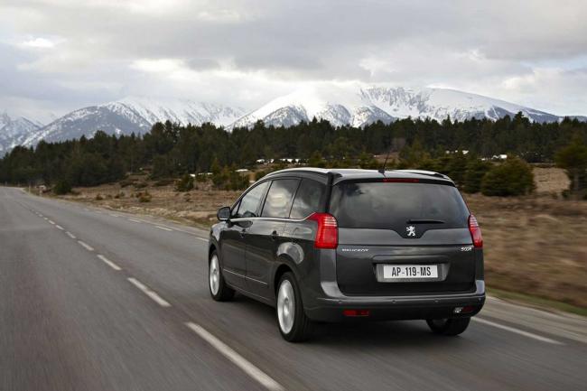 Exterieur_Peugeot-5008_4