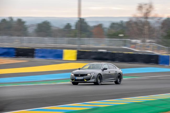Exterieur_peugeot-508-pse-essai-circuit_21