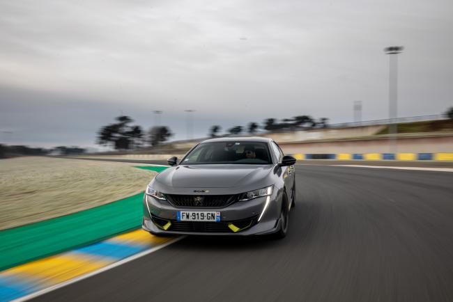 Exterieur_peugeot-508-pse-essai-circuit_3