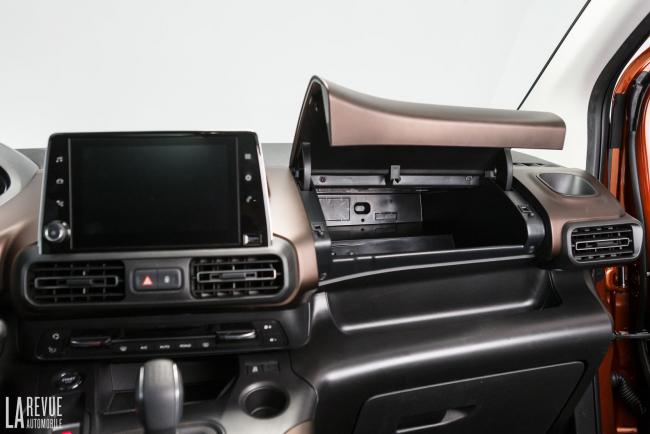 Interieur_Peugeot-Rifter_25