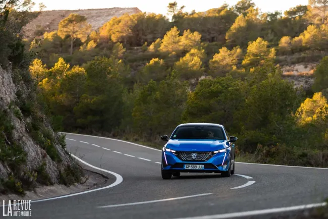 Nouvelle Peugeot E-308 E Style : Toujours trop cher ... !