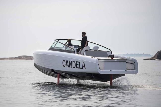 Exterieur_candela-la-bateau-electrique-equipe-par-polestar_2