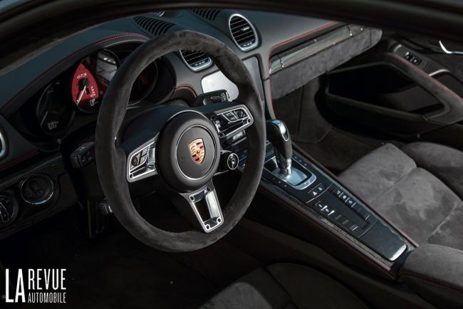 Interieur_Porsche-718-Cayman-GTS_26