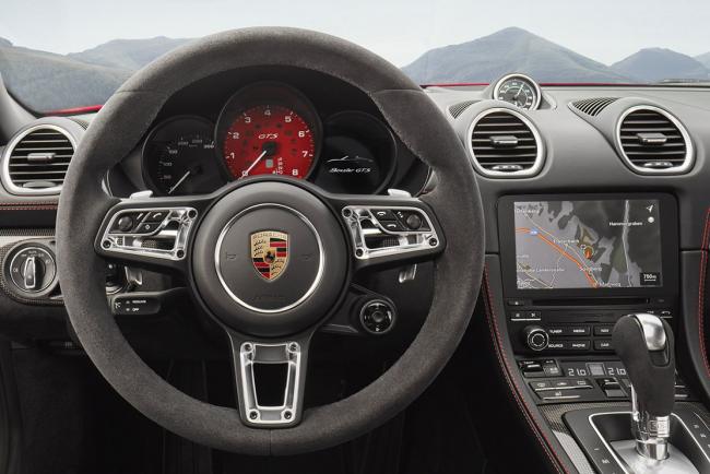 Interieur_Porsche-718-GTS-2017_15