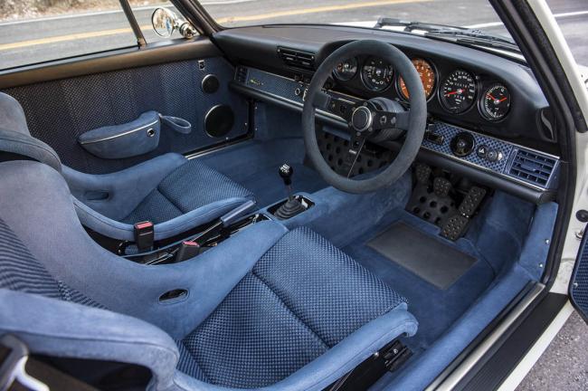 Interieur_Porsche-911-Singer-Newcastle_27