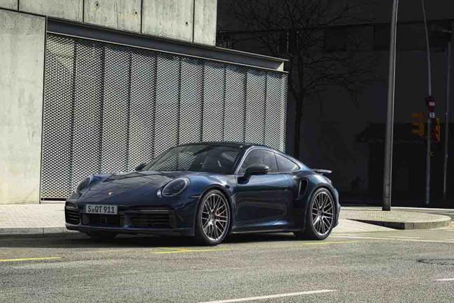 Exterieur_porsche-911-turbo-type-922-45-ans-deja_8
