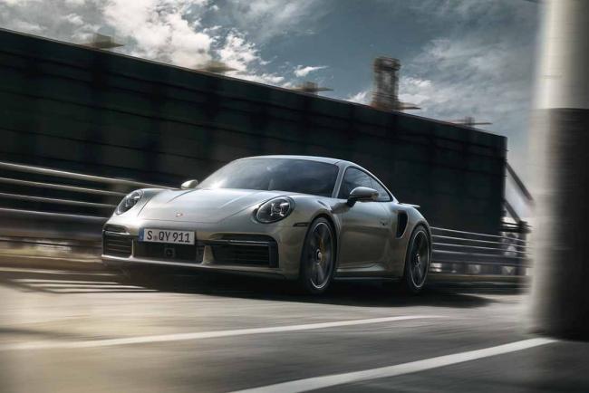Les 650 canassons de la nouvelle Porsche 911 Turbo S, en action !