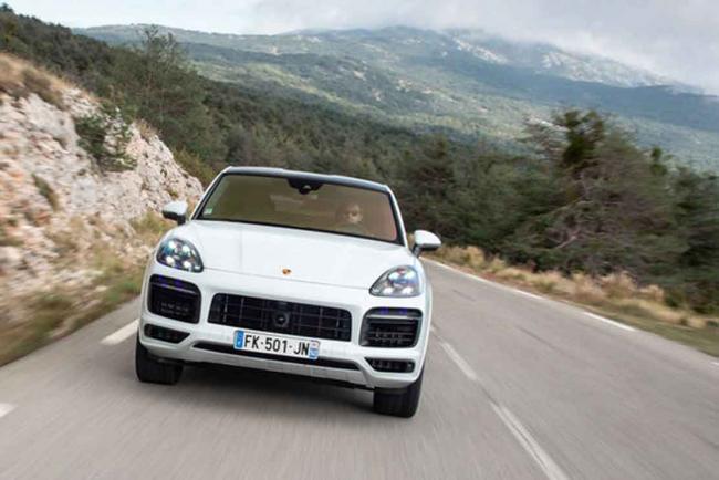 Essai Porsche Cayenne Coupé Turbo et Hybride : La bête et la verte !