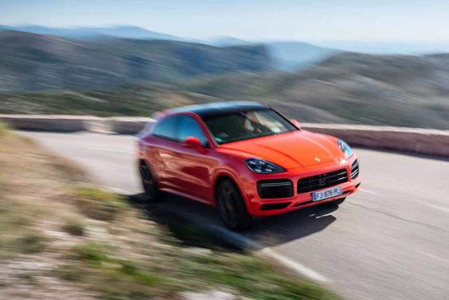 Essai Porsche Cayenne Coupé Turbo et Hybride : La bête et la verte !