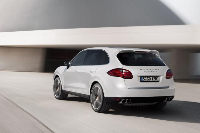 Exterieur_Porsche-Cayenne-Turbo-S_2