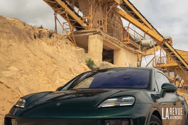 Frauscher x Porsche 850 Fantom : Un moteur de Macan, une coque, et beaucoup d'euros