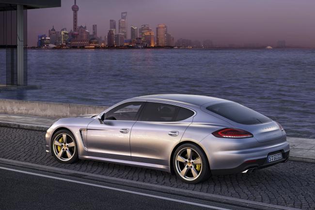 Exterieur_Porsche-Panamera-2013_5