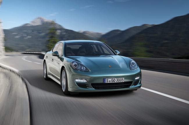 Exterieur_Porsche-Panamera-Diesel_2