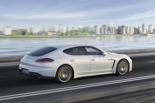 Exterieur_Porsche-Panamera-S-E-Hybrid_3