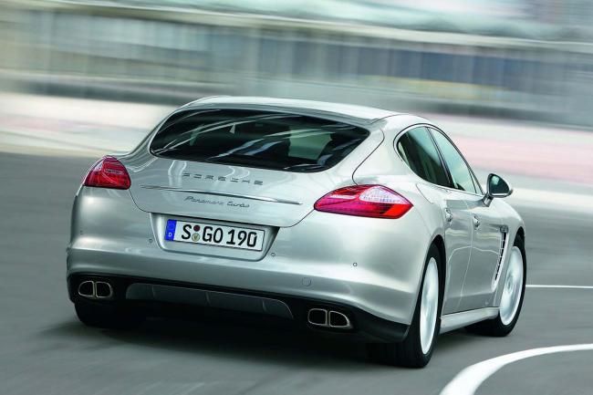 Exterieur_Porsche-Panamera-Turbo_3