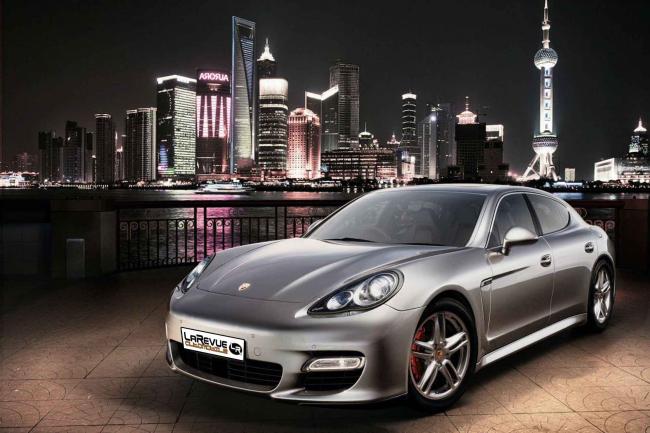 Exterieur_Porsche-Panamera-Turbo_4