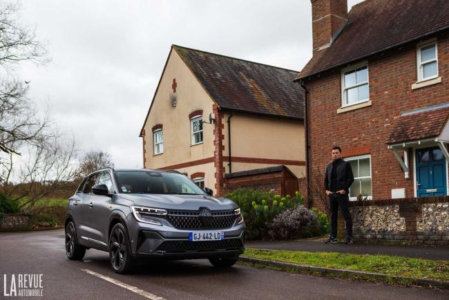 Exterieur_renault-austral-e-tech-road-trip-en-angleterre_12