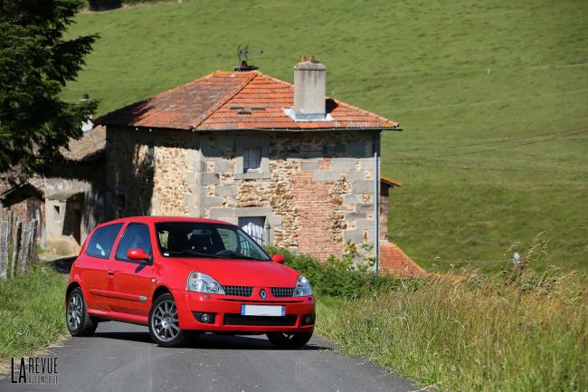 Exterieur_Renault-Clio-2-RS-Trophy_9