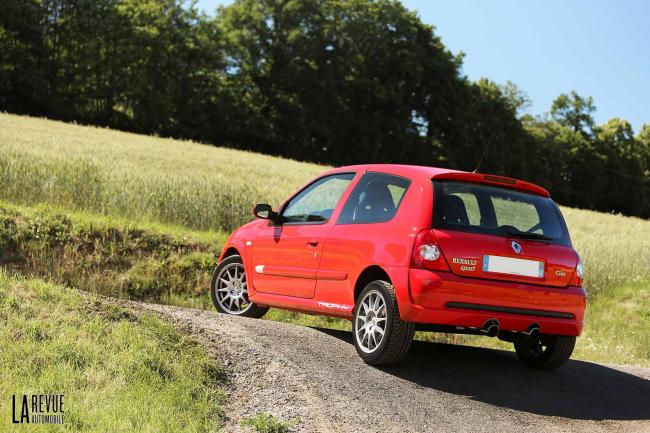 Exterieur_Renault-Clio-2-RS-Trophy_16