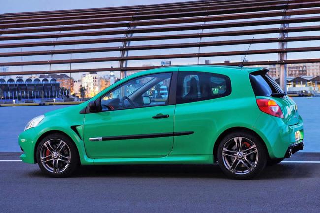 Exterieur_Renault-Clio-III-RS-2009_4