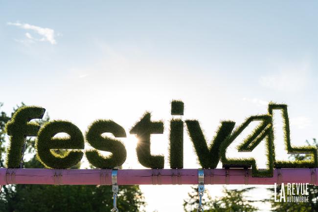 Exterieur_festiv4l-la-r4-a-l-honneur-en-musique_0