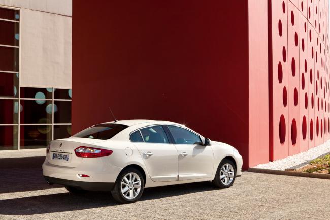 Exterieur_Renault-Fluence-2013_5