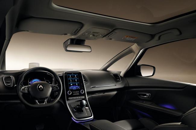 Interieur_Renault-Grand-Scenic-4_6