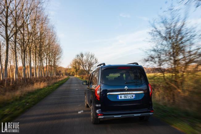 Exterieur_renault-kangoo-e-tech-essai_17