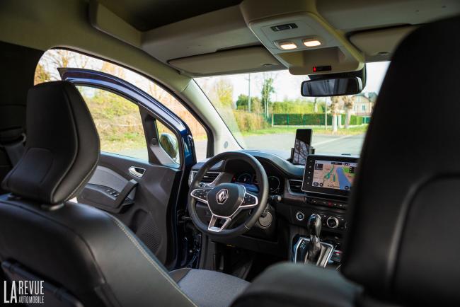 Interieur_renault-kangoo-e-tech-essai_0