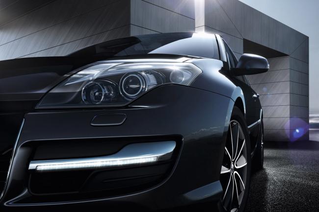 Exterieur_Renault-Laguna-2013_0