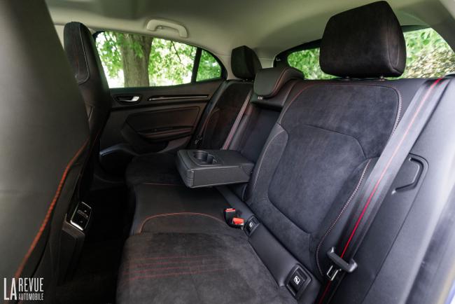 Interieur_renault-megane-e-tech-essai_7