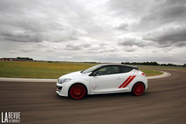 Exterieur_Renault-Megane-RS-3-Trophy-R_14