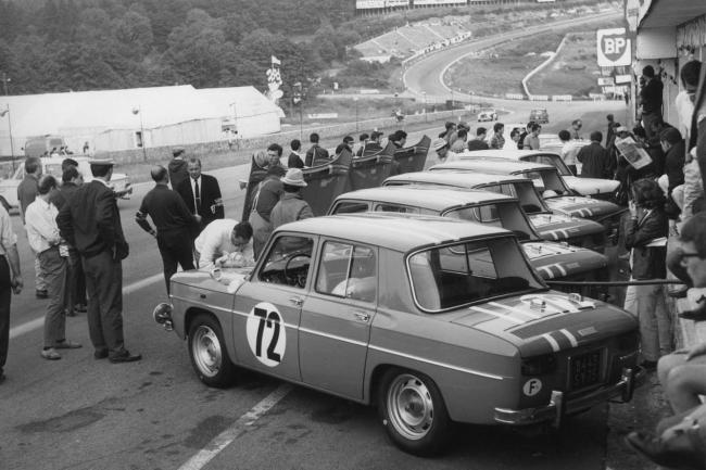 Exterieur_Renault-R8-Gordini_0