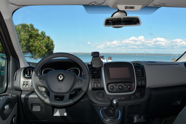 Interieur_Renault-Trafic-Combi_24