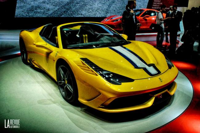 Exterieur_Salons-Ferrari-458-Speciale-A_4