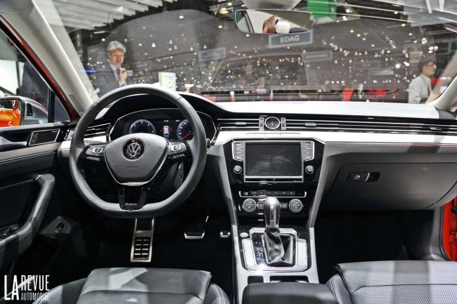 Interieur_Salons-Volkswagen-Passat-Alltrack_8