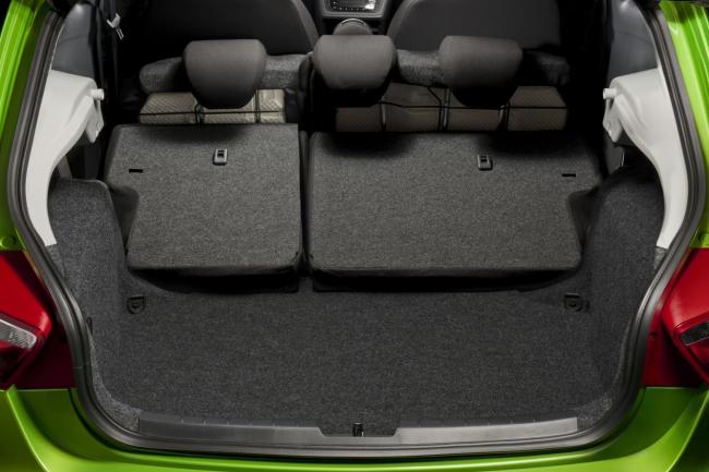 Interieur_Seat-Ibiza-2012_10