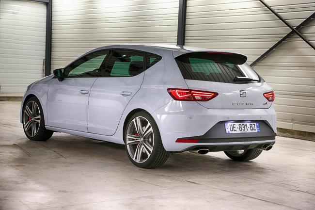 Exterieur_Seat-Leon-Cupra-280-2014_3