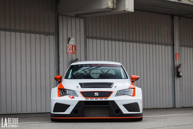 Exterieur_Seat-Leon-Cupra-ST-300_24