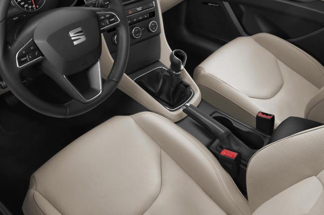 Interieur_Seat-Leon-ST-2014_10