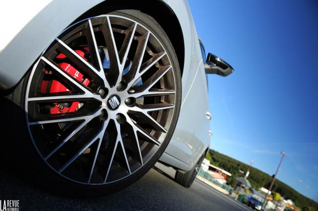 Exterieur_Seat-Leon-ST-Cupra-Nurburgring_2